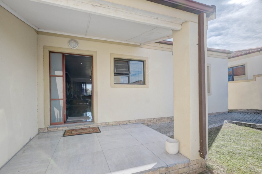 To Let 3 Bedroom Property for Rent in Linton Grange Eastern Cape